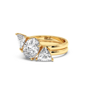 OVAL TRIANGULAR RING